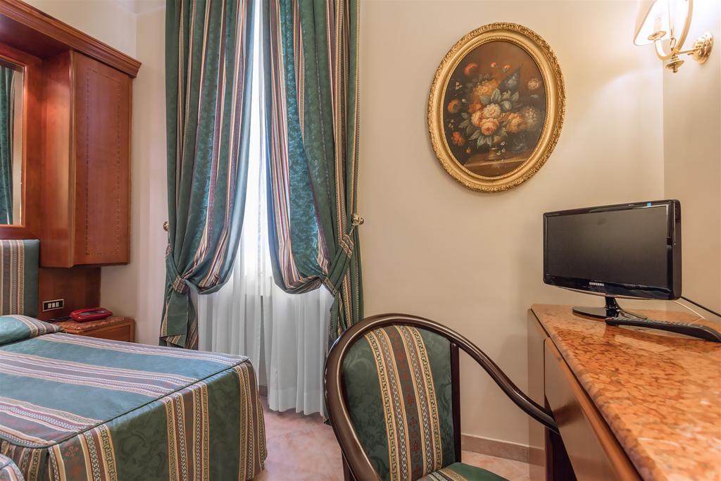 Raeli Hotel Lux Rom Exterior foto