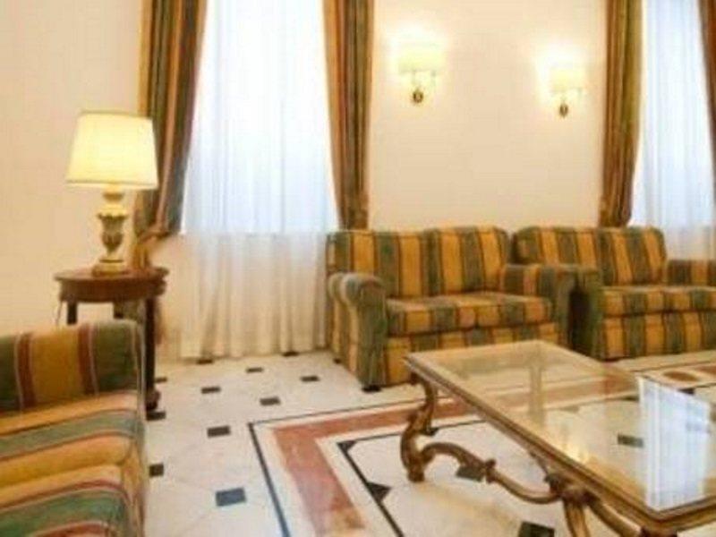 Raeli Hotel Lux Rom Exterior foto