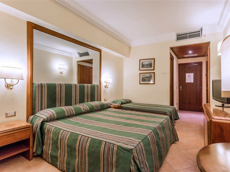 Raeli Hotel Lux Rom Exterior foto
