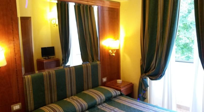 Raeli Hotel Lux Rom Exterior foto